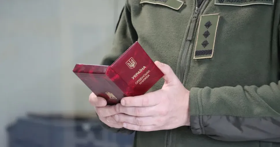 Первомайська міська громада Молодшого сержанта Віктора Толстого посмертно нагороджено орденом «За мужність» на порталі Gromada Group